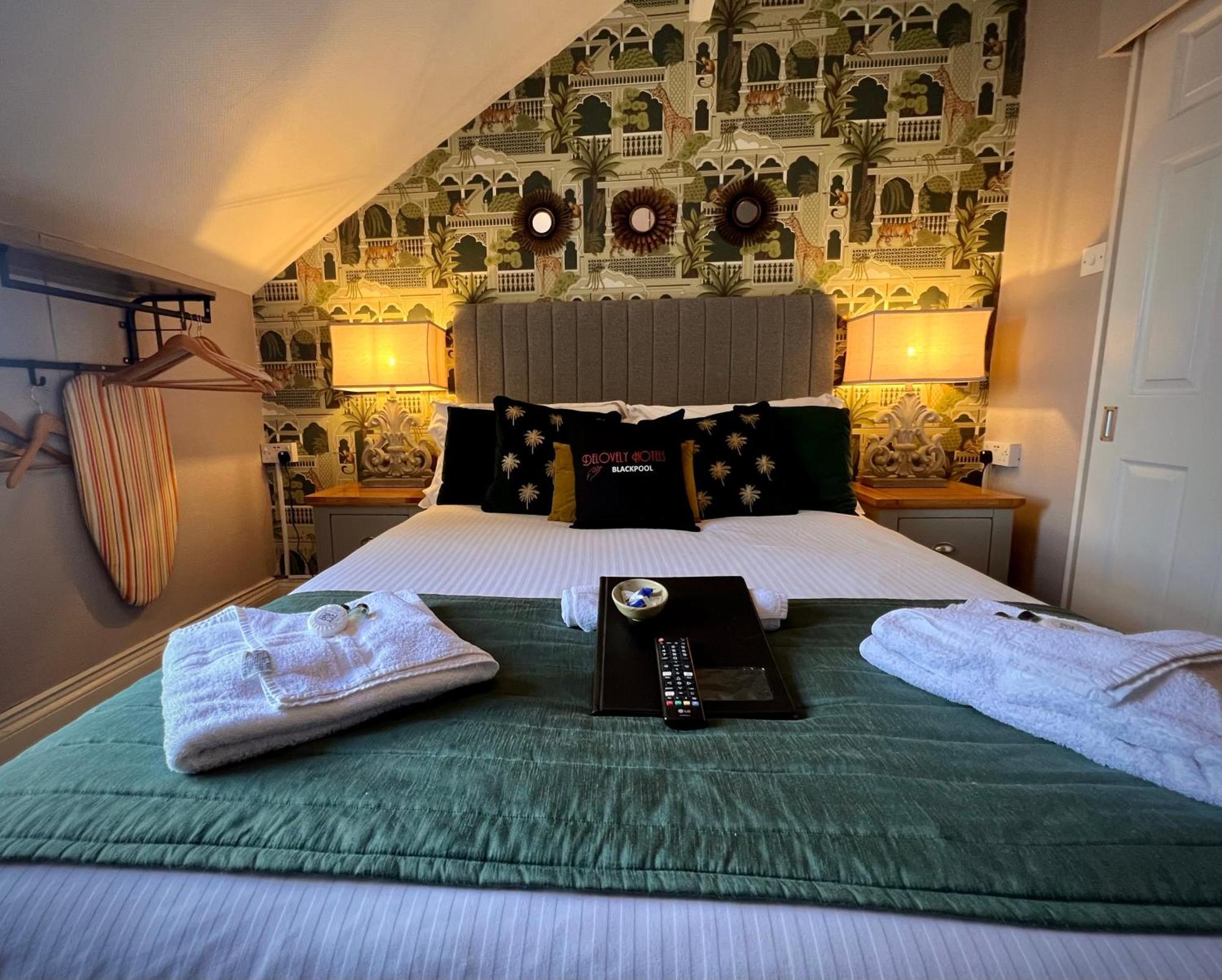 בלקפול Delovely Hotel מראה חיצוני תמונה