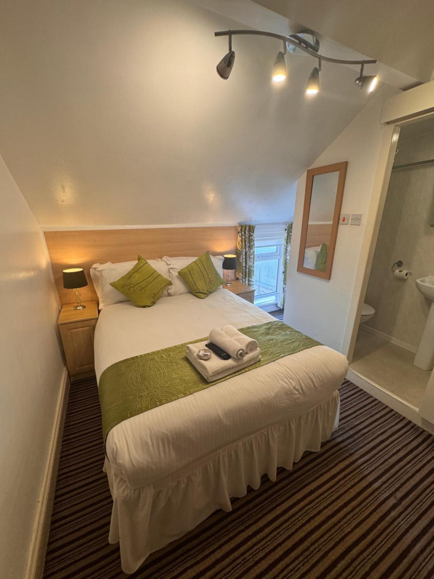 בלקפול Delovely Hotel מראה חיצוני תמונה